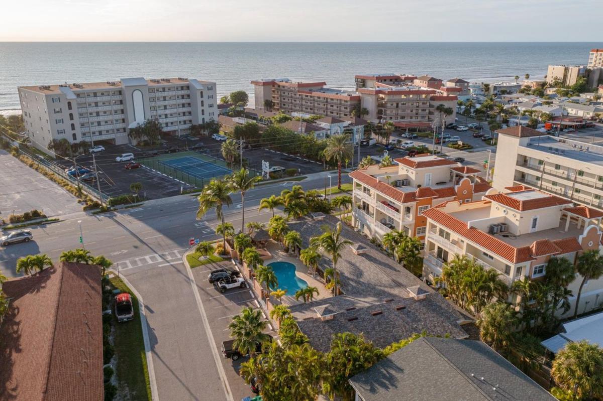 Walkable To Restaurants And Steps To The Beach! - Coconut Villa'S Suite 10 St. Pete Beach Kültér fotó